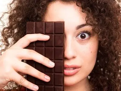 ۷ خوراکی دردسر ساز برای پوست