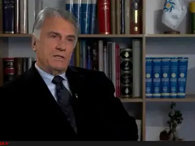 منافع برخی در ماندن ایران در فضای بسته بین المللی است/ واردکنندگان مخالف تک‌نرخی شدن ارز هستند