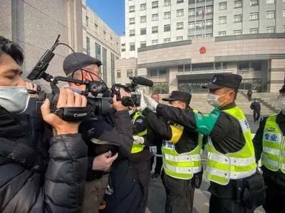 حکم ۴ سال حبس برای خبرنگار چینی به اتهام پوشش اخبار قرنطینه در ووهان

