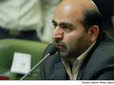 ساخت و ساز در فضای سبز خیابان چیذر 
