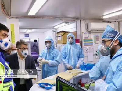 پرستاران در صف مقدم مبارزه با کرونا/ لااقل قوانین بر زمین مانده را اجرایی کنند!