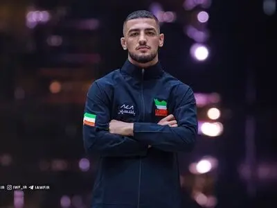 سینا خلیلی به یک‌چهارم نهایی قهرمانی جهان رسید