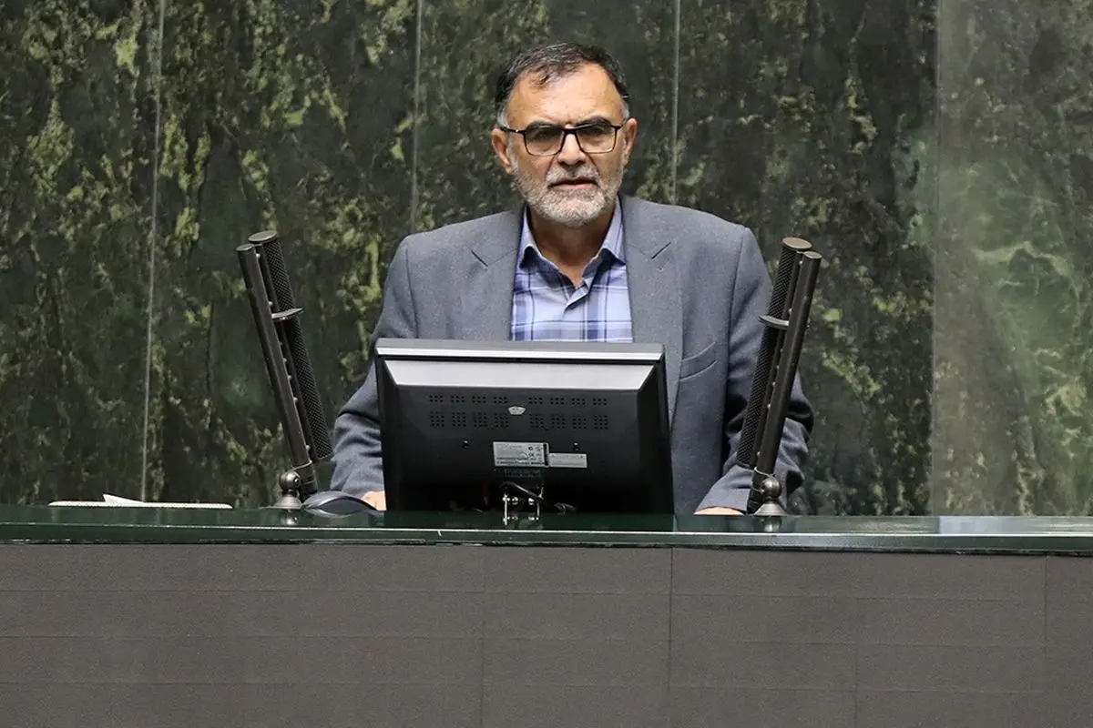 وزرای کم کار و ناکارآمد دولت با اطمینان به بی اثر بودن مجلس به کار خود ادامه می دهند