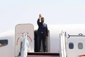 نخست‌وزیر عراق به تهران رسید