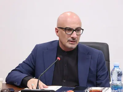 شهاب‌ طباطبایی: مراقبِ خدشه‌ی سازهای ناکوک به "با‌هم‌بودن" ایرانیان باشیم