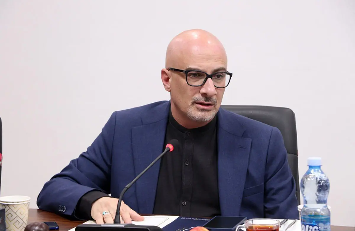 شهاب طباطبایی: مراقبِ خدشهی سازهای ناکوک به "باهمبودن" ایرانیان باشیم