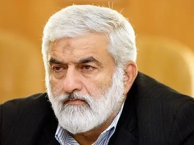 سوء‌ مدیریت داخلی، سلامت را گران کرده است/ «خدمت به مافیاها» نباید جایگزین «خدمت به مردم» شود