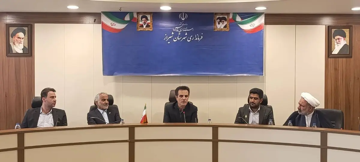 کشور در هیچ شرایطی نباید از مسیر توسعه و پیشرفت بازبماند