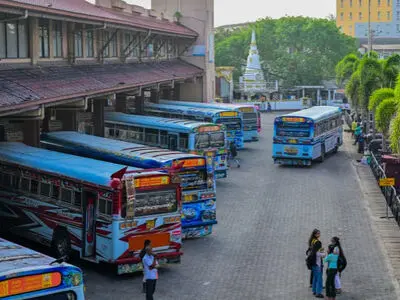 دست‌کم ۲۱ کشته در پی سقوط اتوبوس‌ در سریلانکا