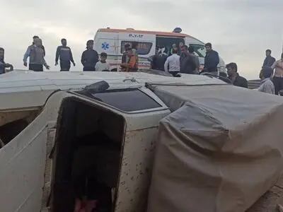 واژگونی وانت‌بار حامل کارگران فصلی در جاده دزفول به شوش/ ۹ نفر مجروح شدند