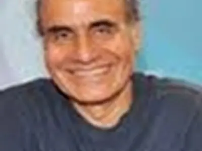 امیر نادری این روز‌ها کجاست؟