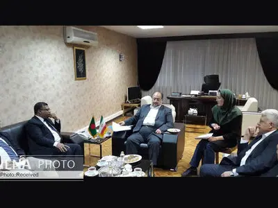 تبادل تجربه با بنگلادش در زمینه صندوق‌های خرد تامین مالی روستایی 