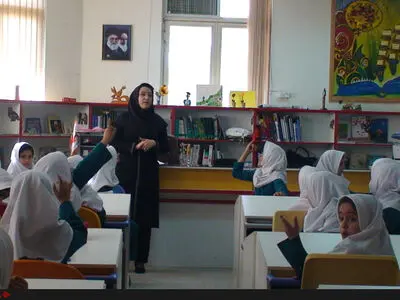 نقل و انتقال فرهنگیان به ۱۰ خرداد موکول شد/امکان انتقال موقت به پایتخت