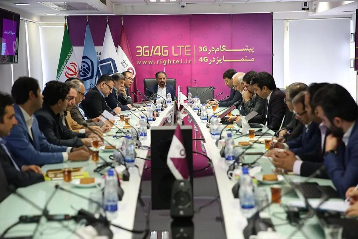 همکاری مشترک رایتل و سازمان برای الکترونیکی شدن خدمات تامین اجتماعی / رشد 18 درصدی درآمد رایتل در 6 ماه اخیر و حرکت به سمت بازار بورس