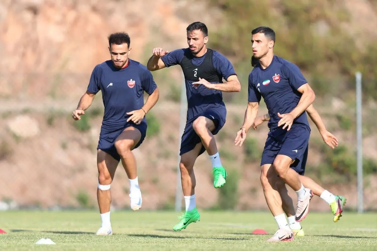 برگزاری تمرین بازیکنان، پیش از برنامه تمرینی سرمربی

