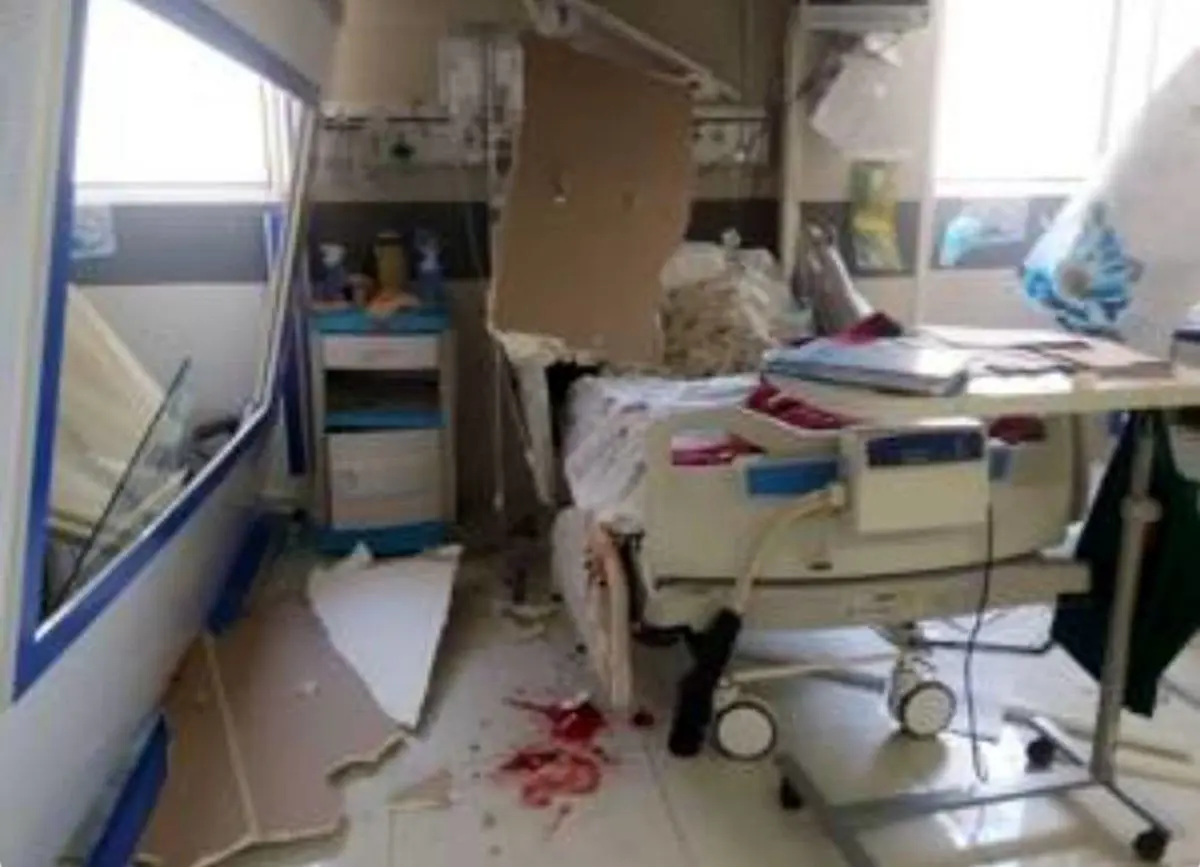 هیچ‌کمبودی در تامین دارو و خدمات درمانی و بهداشتی وجود ندارد/۱۲بیمارستان کشور به دلیل آسیب از چرخه خدمات دهی خارج شده است