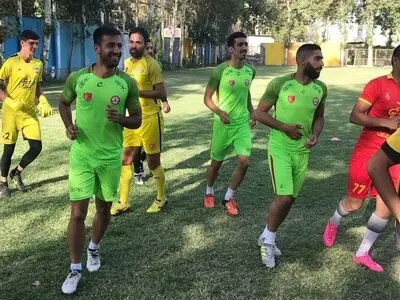 تمرین ریکاوری نفت تهران؛ از جلسه هافبک جدایی طلب با درخشان تا نظارت نکیسا