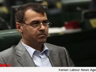 نجف‌نژاد: وزیر ورزش روی واگذاری سرخابی‌ها حساس است