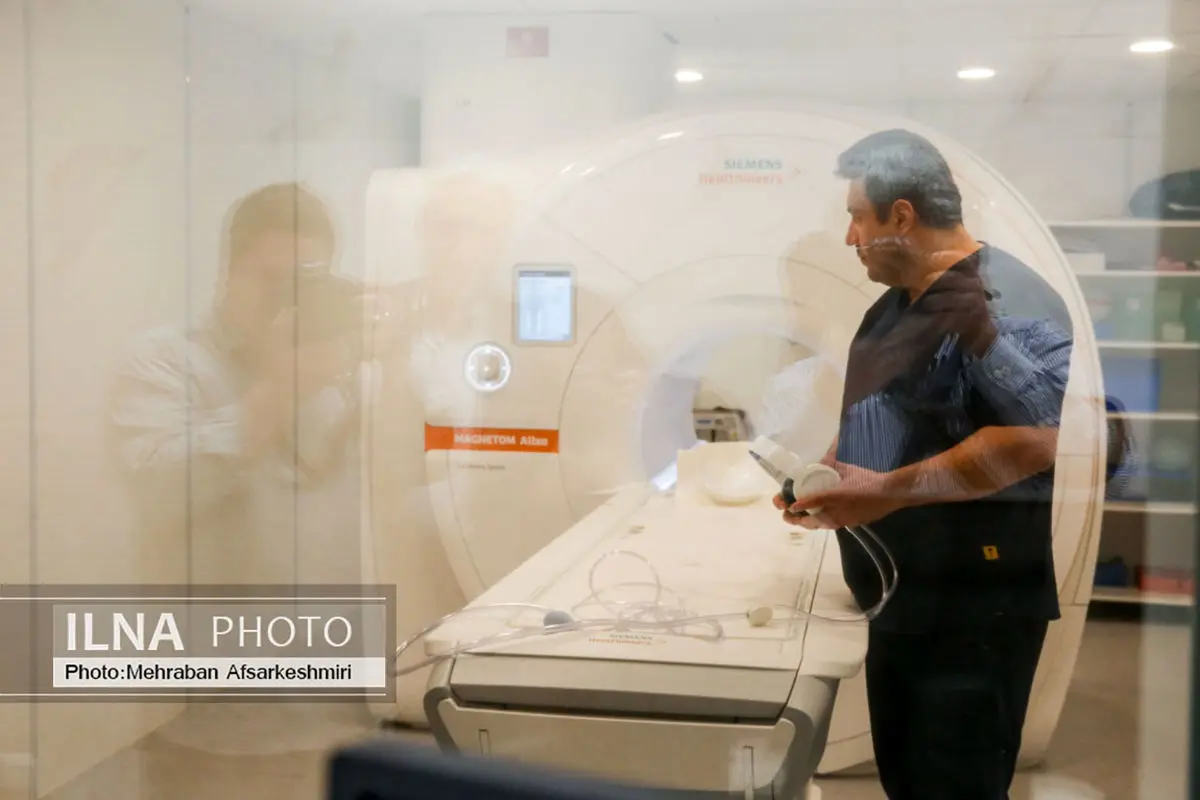 بیمه‌های «ابتر» را به نام بیمه «اکمل» به بازنشستگان قالب می‌کنند/ کارگران سرطانی سراغ خیریه‌ها می‌روند!