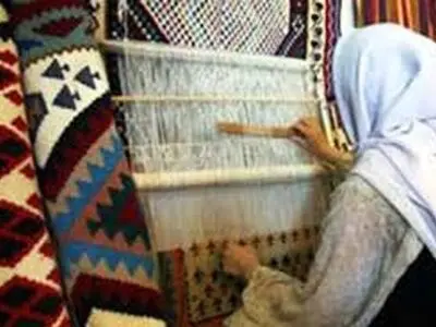 بیش از 500 هزار بافنده بیمه می‌شوند/ فراگیرترین بیمه‌های درمانی برای بافندگان