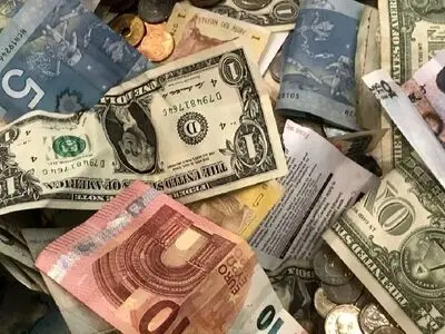 بازدهی بازار ارز در سال 1403 + اینفوگرافی