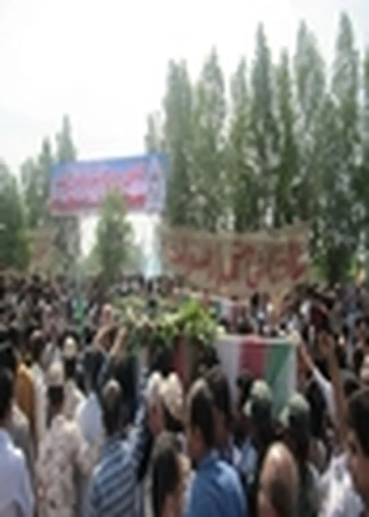 پیکر پاک سه شهید گمنام تشییع شد