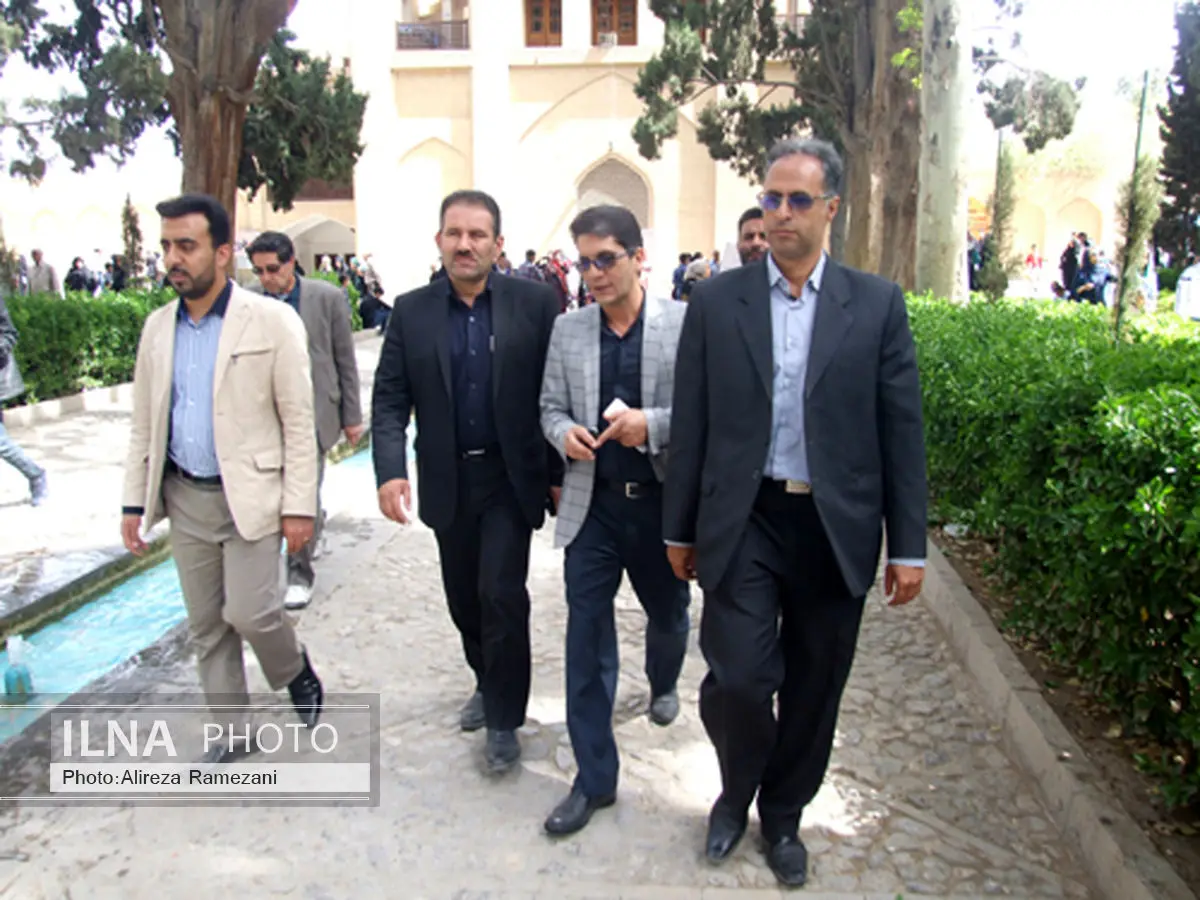 مدیرکل میراث فرهنگی استان اصفهان از بناهای تاریخی کاشان بازدید کرد