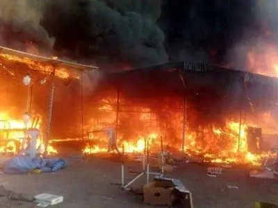 مهار آتش‌سوزی بازارچه مرزی مهران