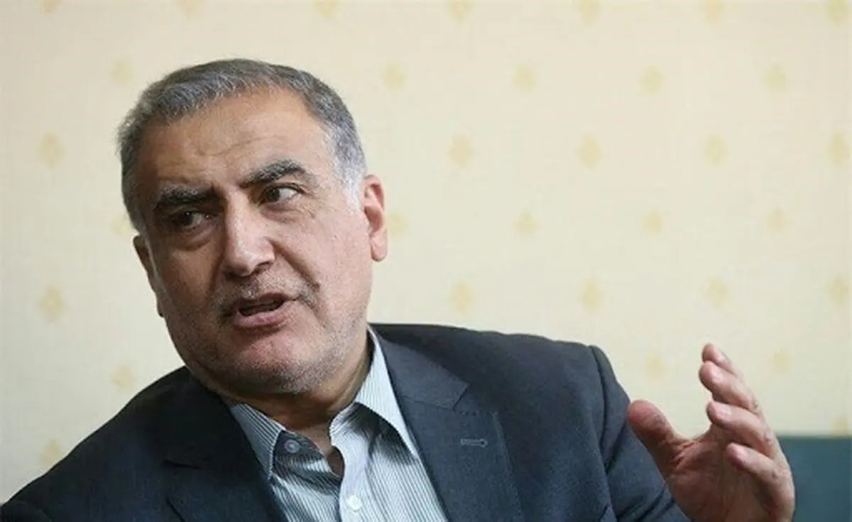 تفکری که پشتوانه‌اش بیانیه‌ای با ۲۲۷ امضای نمایندگان مجلس است، نمی‌تواند در راستای آرامش جامعه موثر باشد/ در شرایط بحران نمایندگی به سر می‌بریم