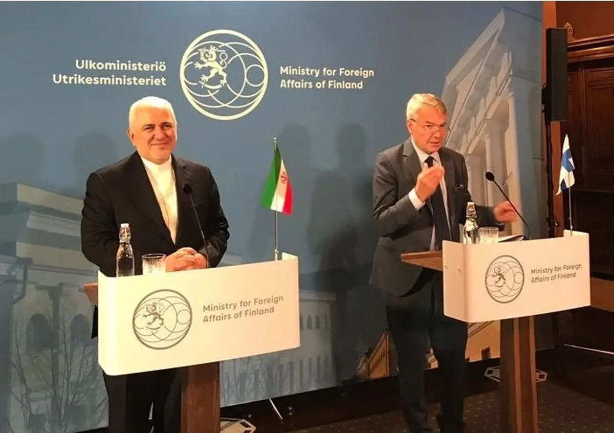 ظریف: به دلیل تحریم‌های آمریکا نمی‌توانیم در خصوص مقاصد نفتکش‌های خود شفاف باشیم