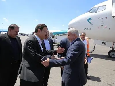 ورود صالحی‌امیری به آذربایجان‌شرقی برای شرکت در همایش «فرزندان سهندآباد و هشترود»/ رونمایی از هشت طرح تحول‌آفرین
