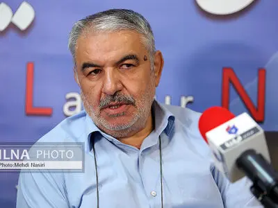 حکومت بدنبال برچیدن بساط حاکمیت دوگانه است/ سیاست‌ورزی به معنای سازشکاری و تعامل ملتمسانه با صاحبان قدرت نیست