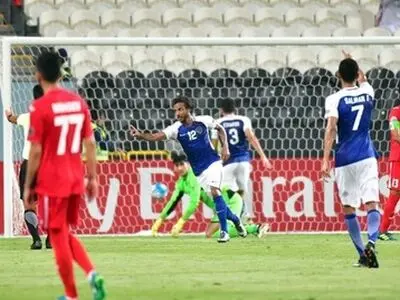 بیژن ذوالفقارنسب: اشتباه داور هم نبود پرسپولیس صعود نمی‌کرد
