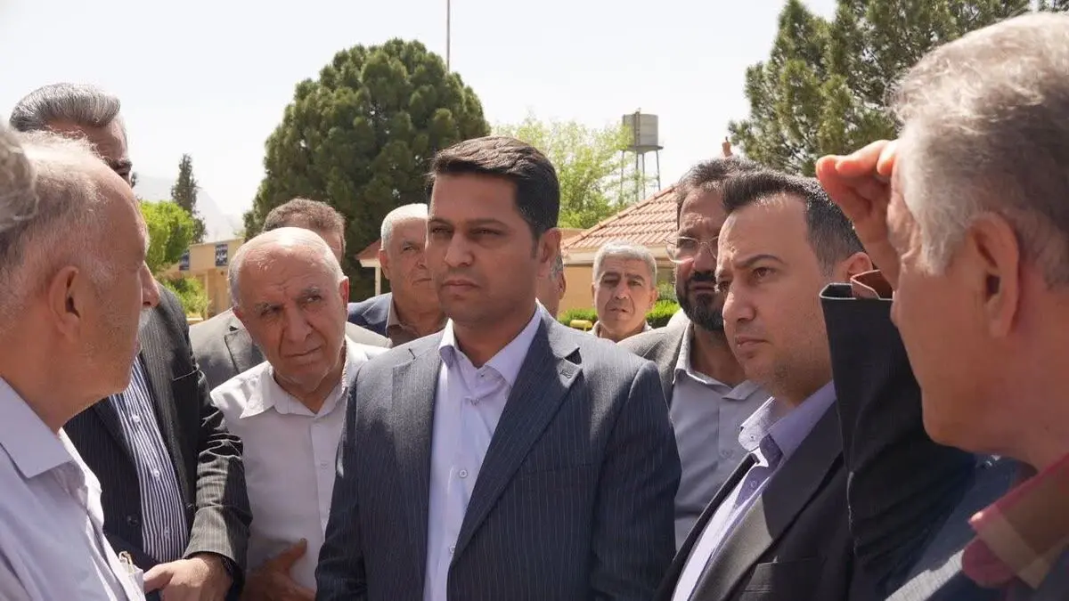 رسیدگی کمیسیون ماده ۱۲ به تخلفات ۱۲ شرکت حمل‌ونقل در فارس