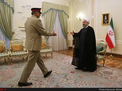 دیدار فرمانده کل ارتش پاکستان با رئیس‌جمهور