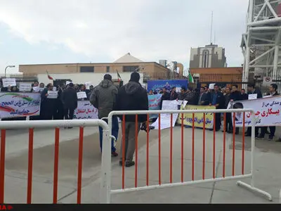 سرگردانی یک ساله، کارکنان ثامن‌الحجج را به مقابل مجلس کشاند