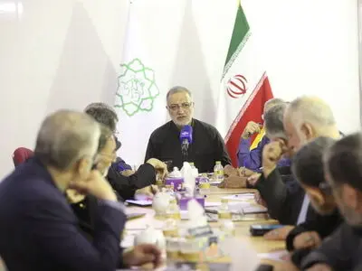 نشست اعضای مجمع نمایندگان تهران با زاکانی