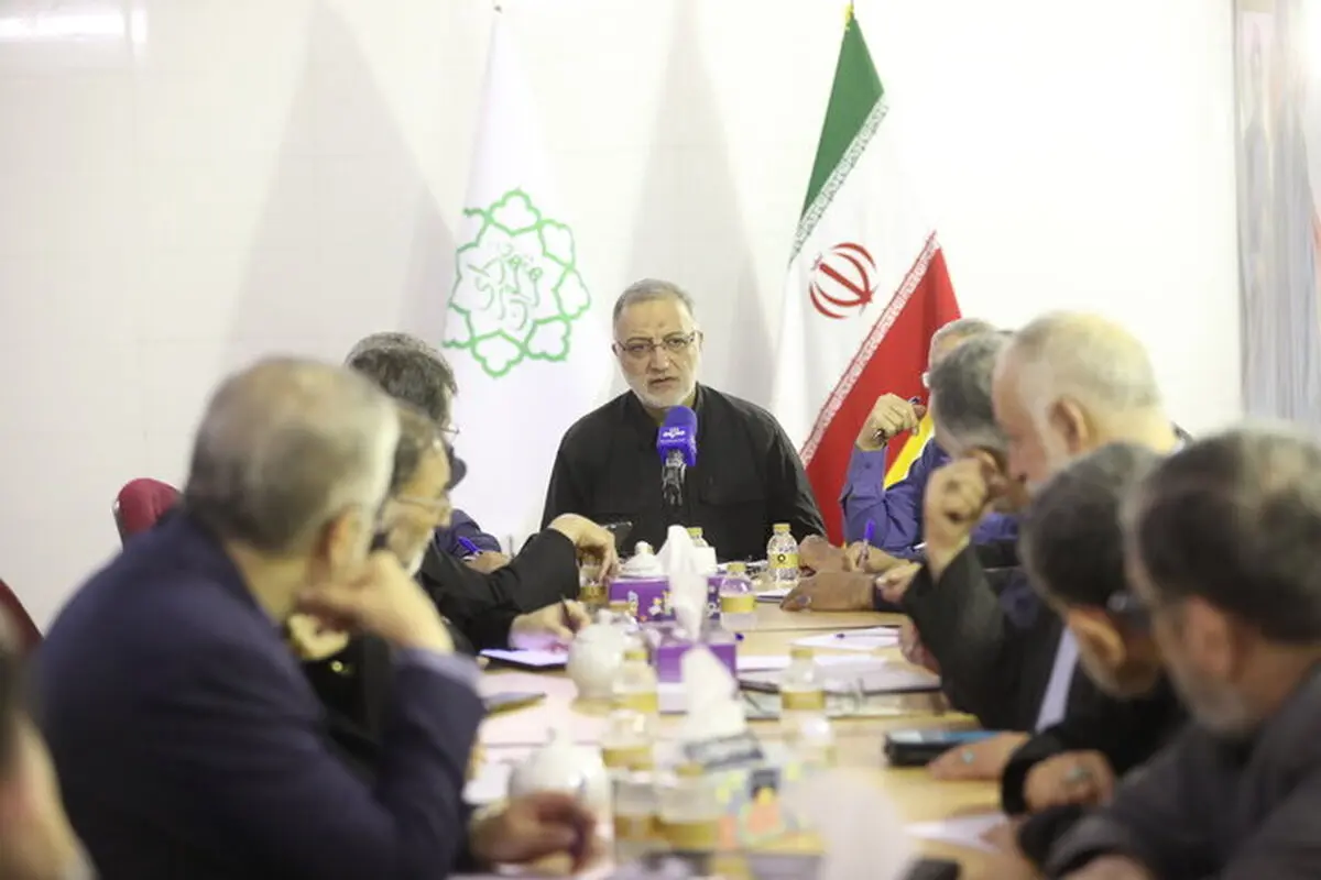 نشست اعضای مجمع نمایندگان تهران با زاکانی