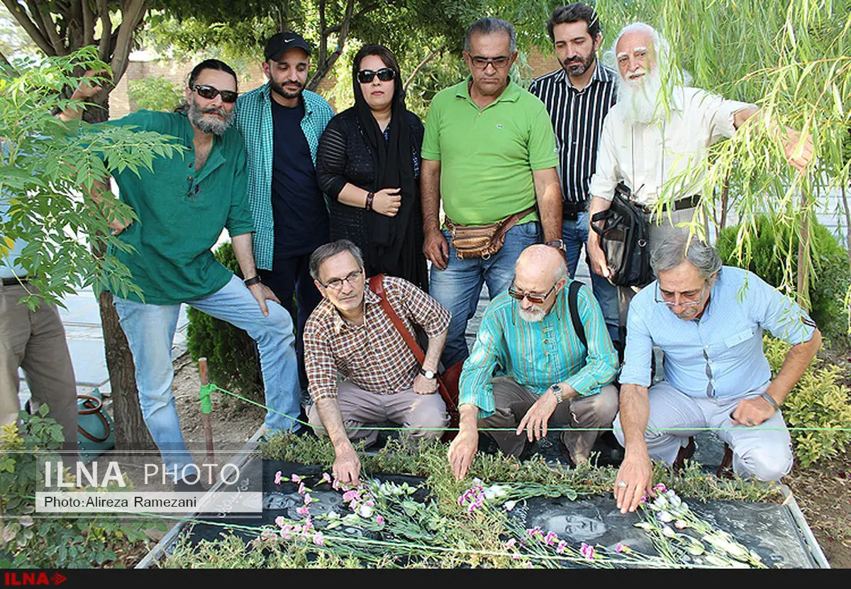 ادای احترام عوامل «انسانم آرزوست» به مرحوم سعدی افشار