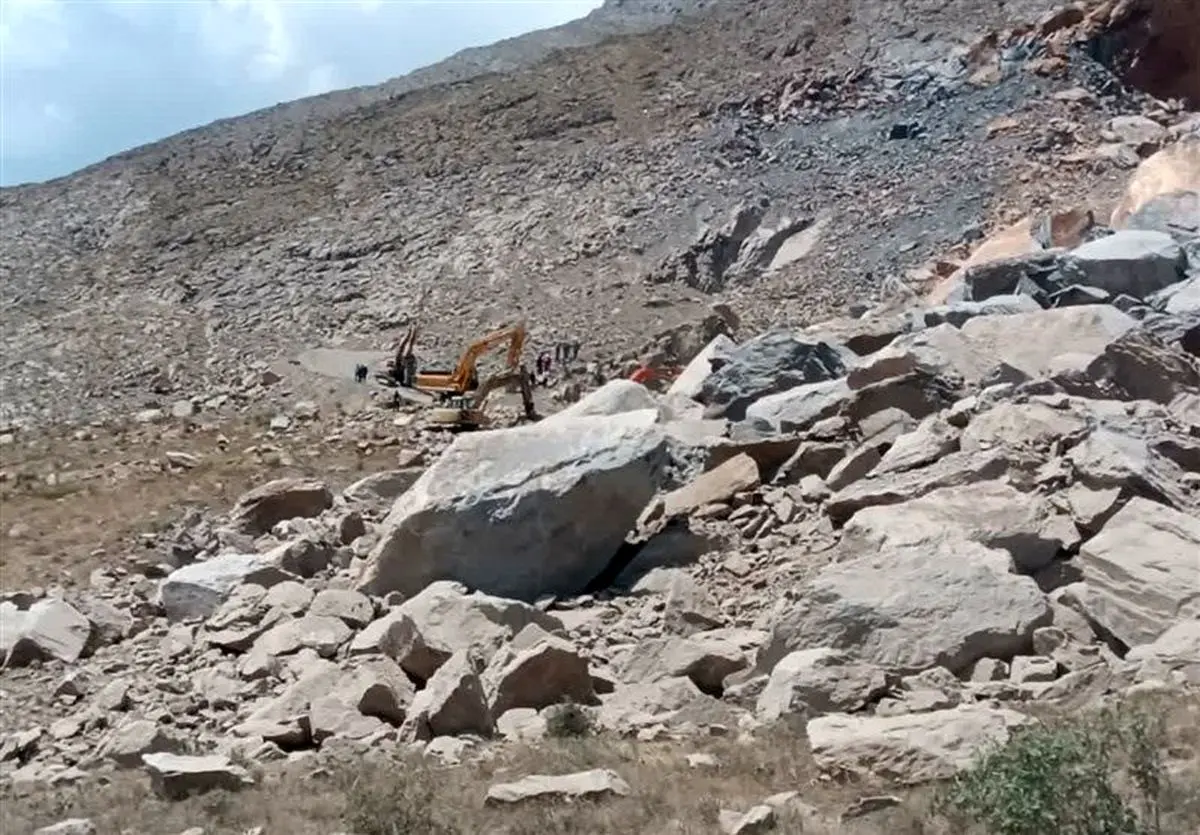 ۷۴ روز جستجو برای پیدا کردن پیکر چهارمین کارگر معدن شازند/ درخواست برای سرعت در آواربرداری  