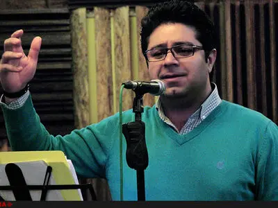 مشکل حل شده و در حال تلاش هستیم خودمان را برای اجرا به مشهد برسانیم