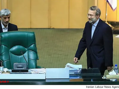علی لاریجانی دوباره بر کرسی ریاست مجلس نشست