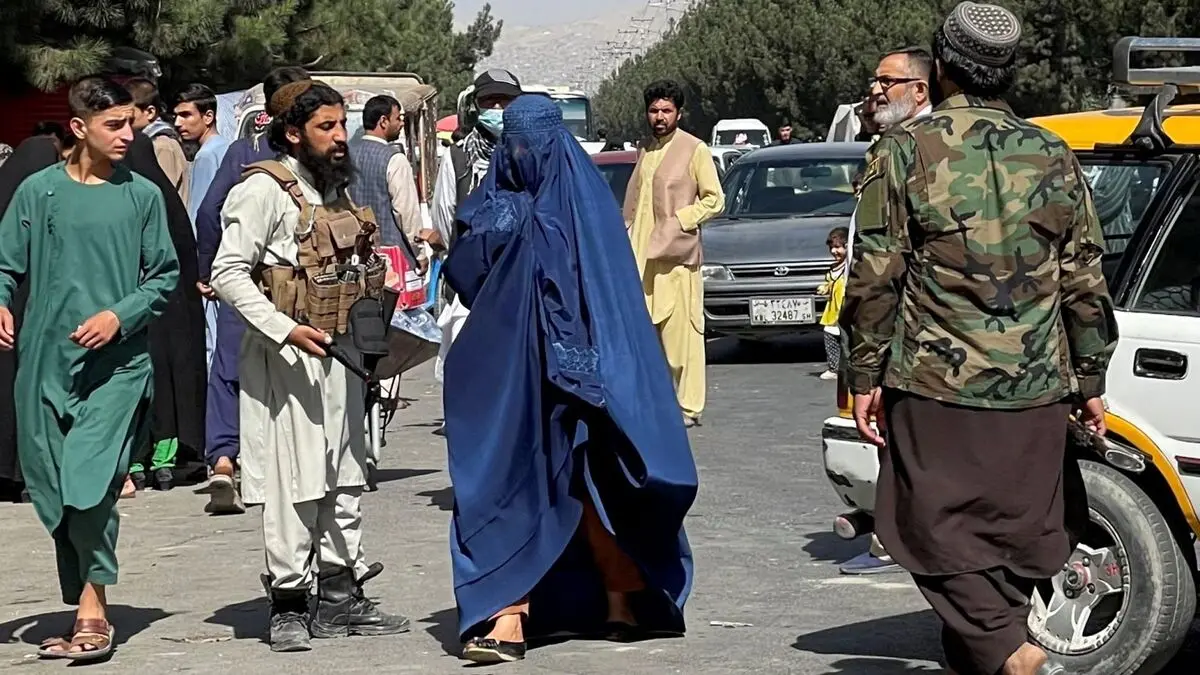 طالبان کتک زدن زنان و کودکان را قانونی کرد