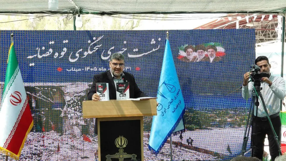 پیگیر خون شهدا در محاکم داخلی و مجامع بین‌المللی هستیم