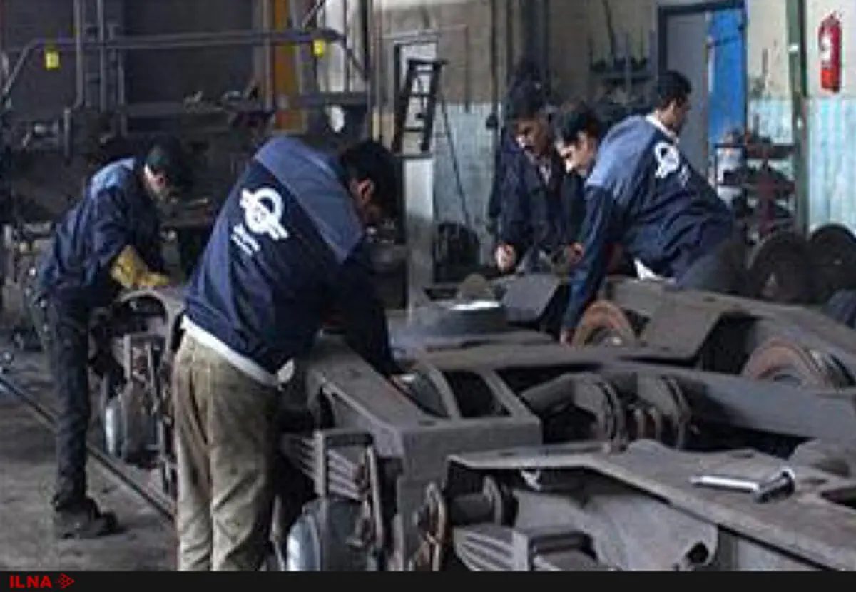 بهبود وضعیت کارگران مرکز تعویض وتعمیر بوژی راه‌آهن سرخس با اجرای طرح تجمیع