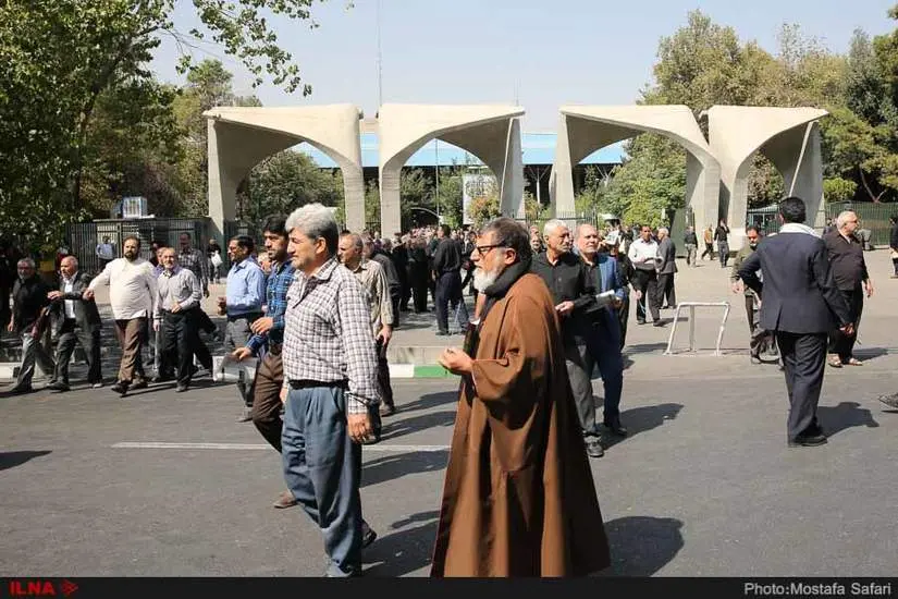 راهپیمایی نمازگزاران در اعتراض به سخنان رئیس جمهور آمریکا