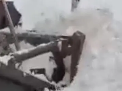 گردنه‌های چری و شاه‌منصوری در شهرستان کوهرنگ به دلیل کولاک شدید و کاهش دید مسدود شد