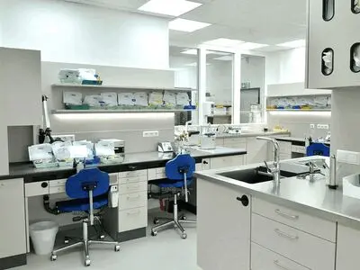 کاربردی‌ترین تجهیزات آزمایشگاهی: همزن مکانیکی، اسپکتوفتومتر، شیکر لوله