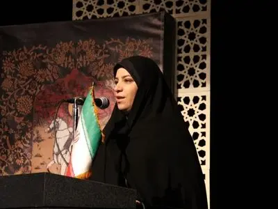 شاعران نقش مهمی در تقویت باورهای دینی و اخلاقی دارند