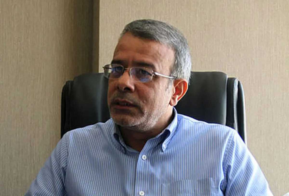 عکس یادگاری با نماد اصلاحات